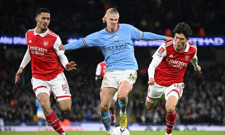 L'anti-juventino Santoriello non è solo: sarà un giudice dell'Arsenal a decidere sul Manchester City