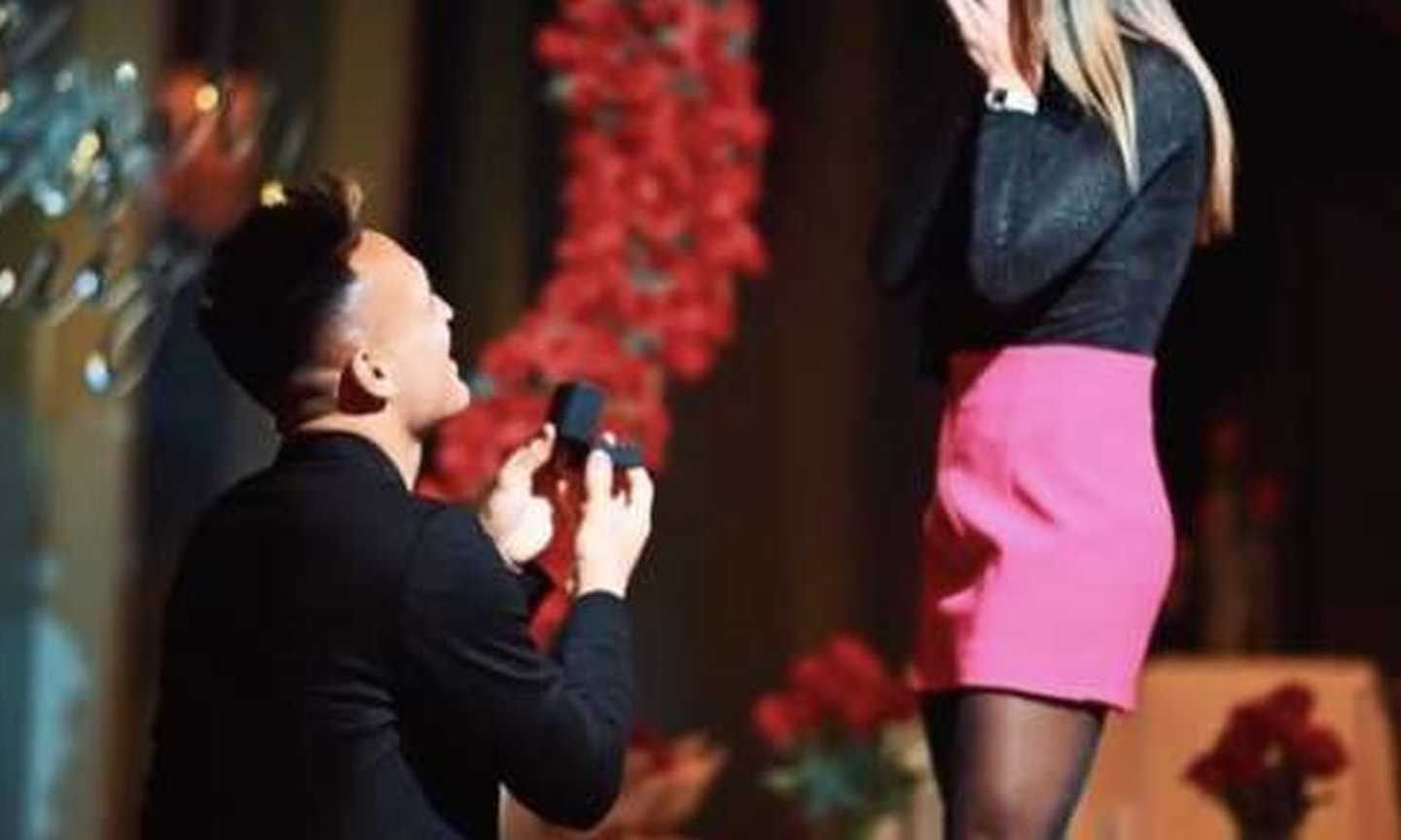 Violino, rose rosse e anello: Lautaro si sposa con Agustina! VIDEO