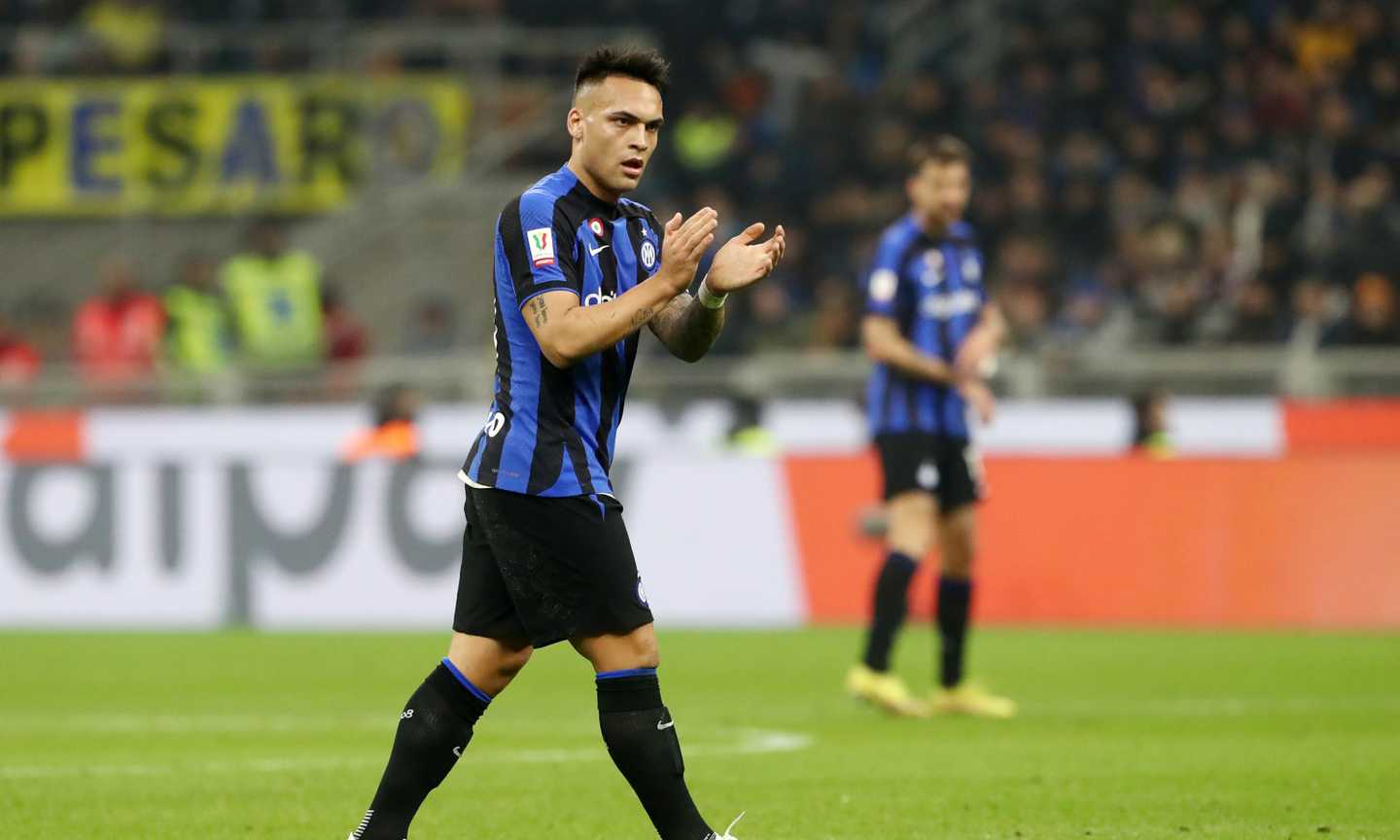 Maglia di Lautaro all'asta, Galliani scherza: 'Io non posso prenderla'