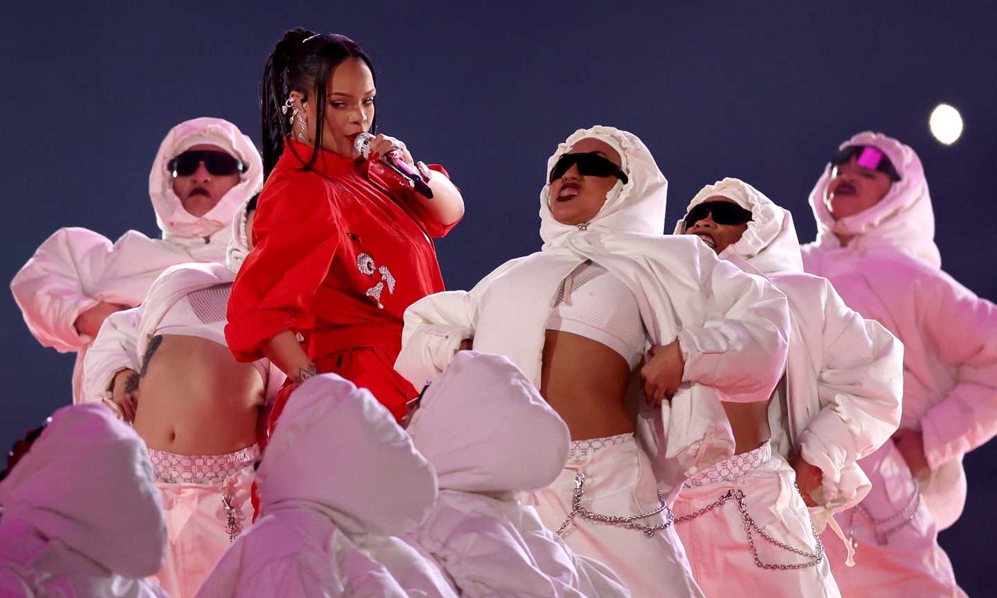 Super Bowl ai Kansas City Chiefs sotto il segno di Mahomes, l'annuncio di Rihanna FOTO e VIDEO