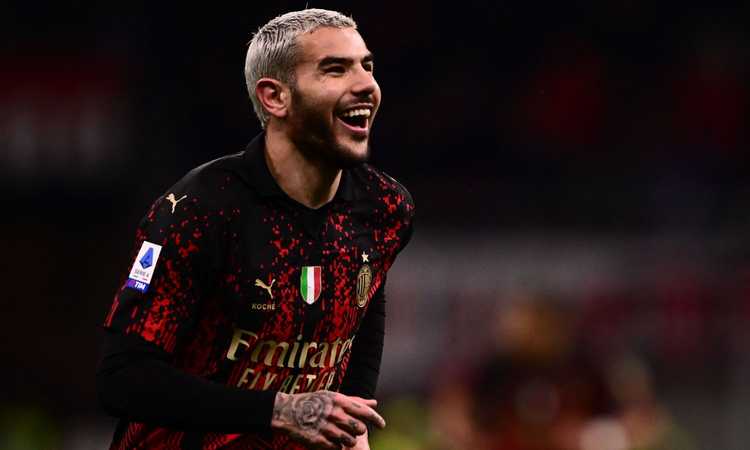 theo.hernandez.milan.2022.23.sorriso.quarta.maglia.750x450.jpg