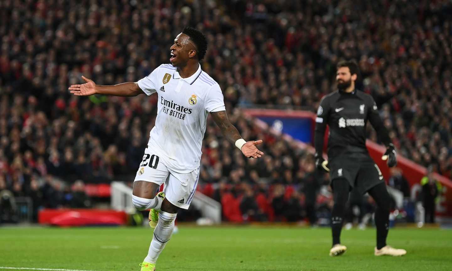 Real Madrid, lo strano paragone di Benitez: 'Ecco chi mi ricorda Vinicius'