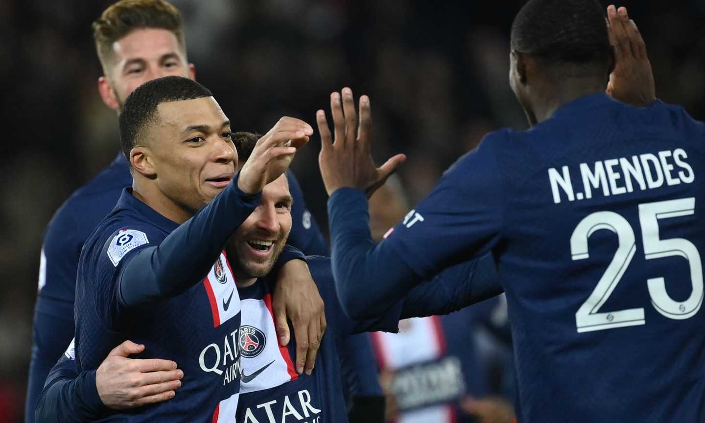 Ligue 1: il Psg allunga in vetta dopo la paura. E Mbappè fa la storia