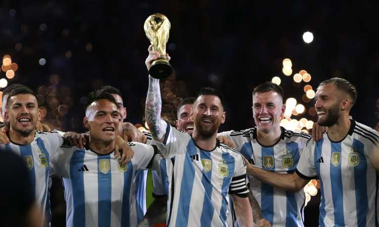 Messi sfonda quota 100 nella festa dell'Argentina: in gol anche Nico Gonzalez e Di Maria VIDEO