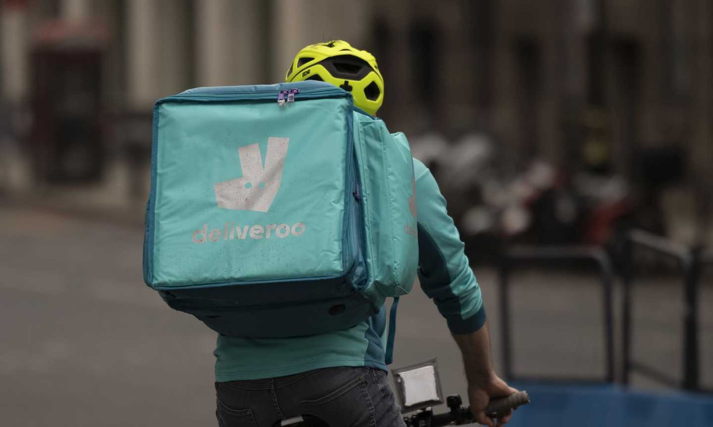 Salvatore Aranzulla attacca Deliveroo sui social: 'Ti prendono in giro...'