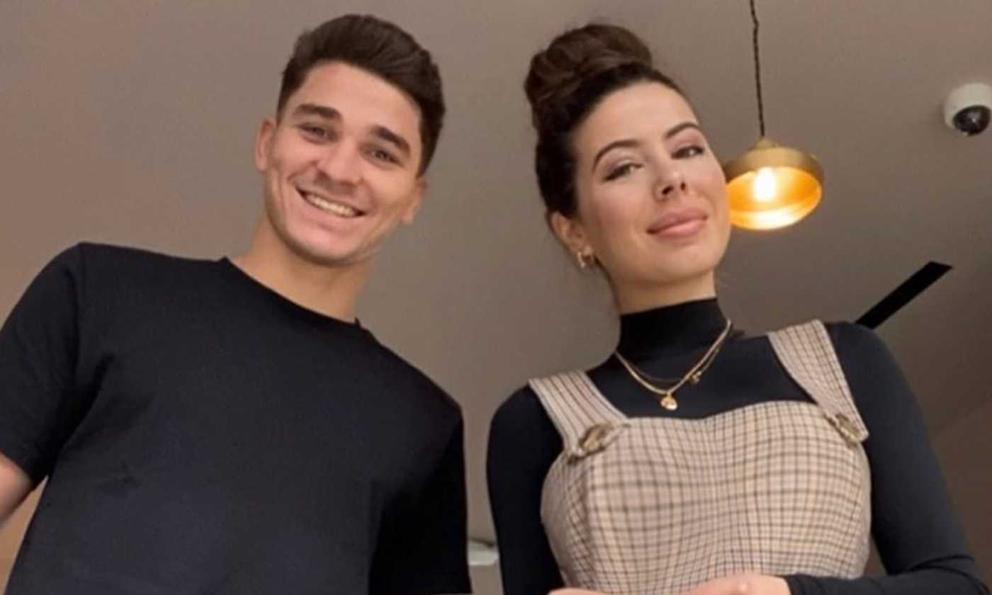 Sara Duque, la super coach d'inglese dei calciatori da Arthur a Julian