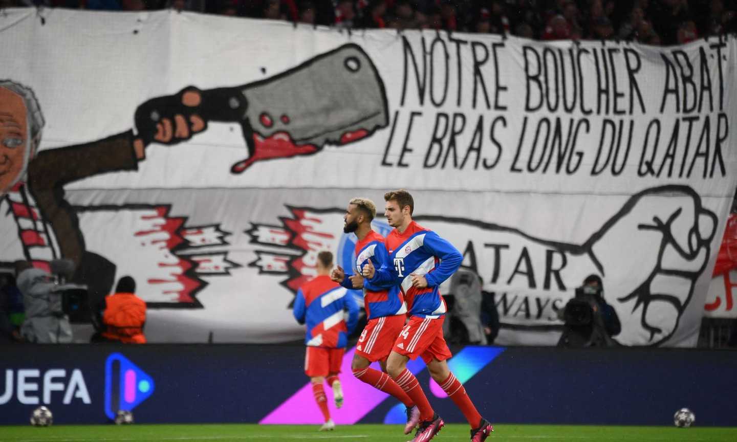 Bayern, i tifosi attaccano il Psg: 'Il nostro macellaio taglia il lungo braccio del Qatar' FOTO