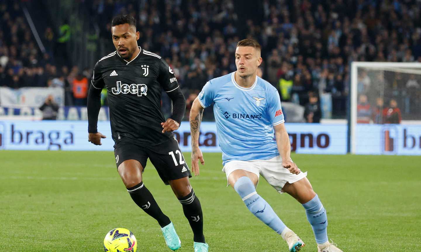 Gol della Lazio: fallo di Milinkovic su Alex Sandro? Il web si spacca in due! 