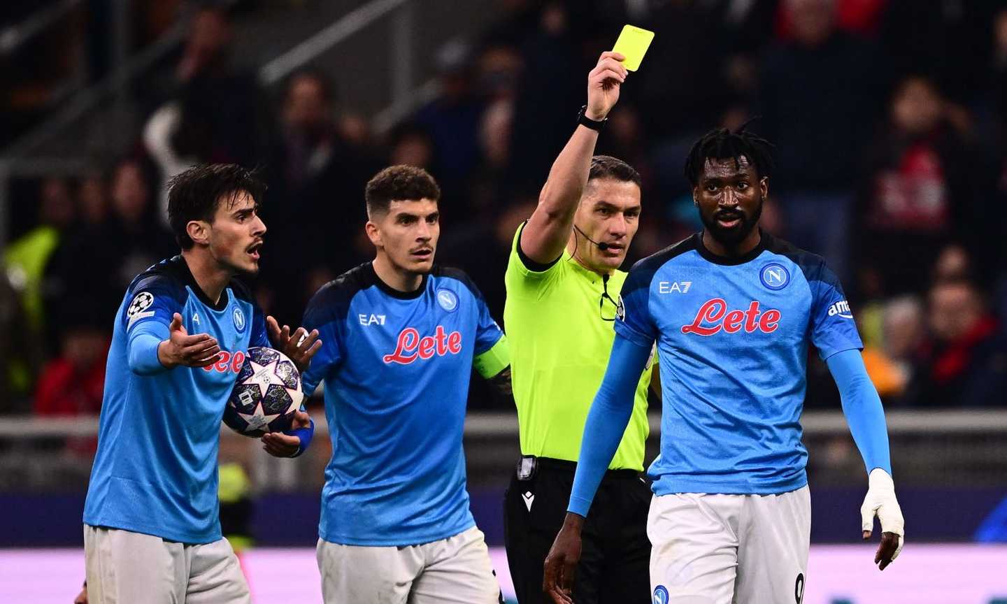 Napolimania: il Milan parla troppo. Obiettivo zittire il Diavolo con Osimhen senza l'arbitro scarso dell'andata