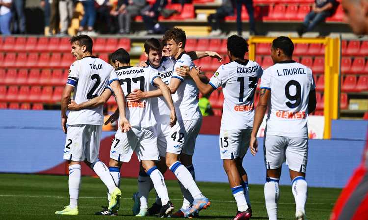 L'Atalanta vince e aggancia il Milan: Gasperini indovina i cambi, la Cremonese affonda