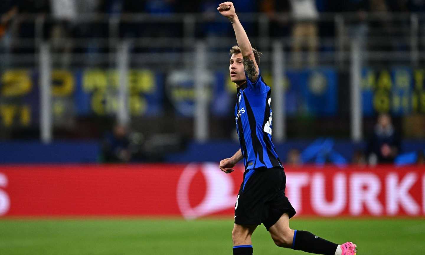 Inter, Carragher su Barella: 'Giocatore fantastico, ma il prezzo...'