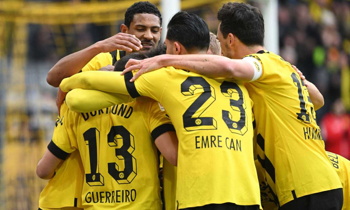 14) BORUSSIA DORTMUND - 22 Milioni Image gallery