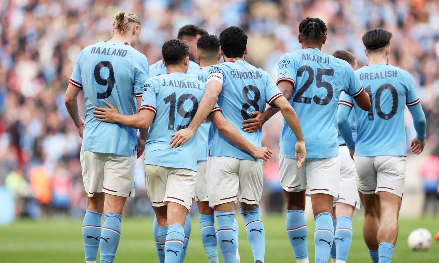 Mago Mahrez, 3-0 City allo Sheffield: Guardiola è in finale di FA Cup e sogna il Triplete