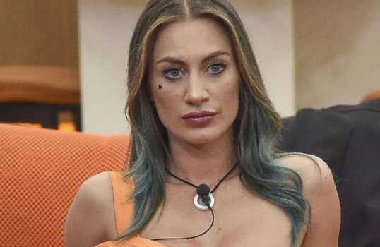 Nikita batte Oriana e Antonella e trionfa al Gf Chi è la modella che