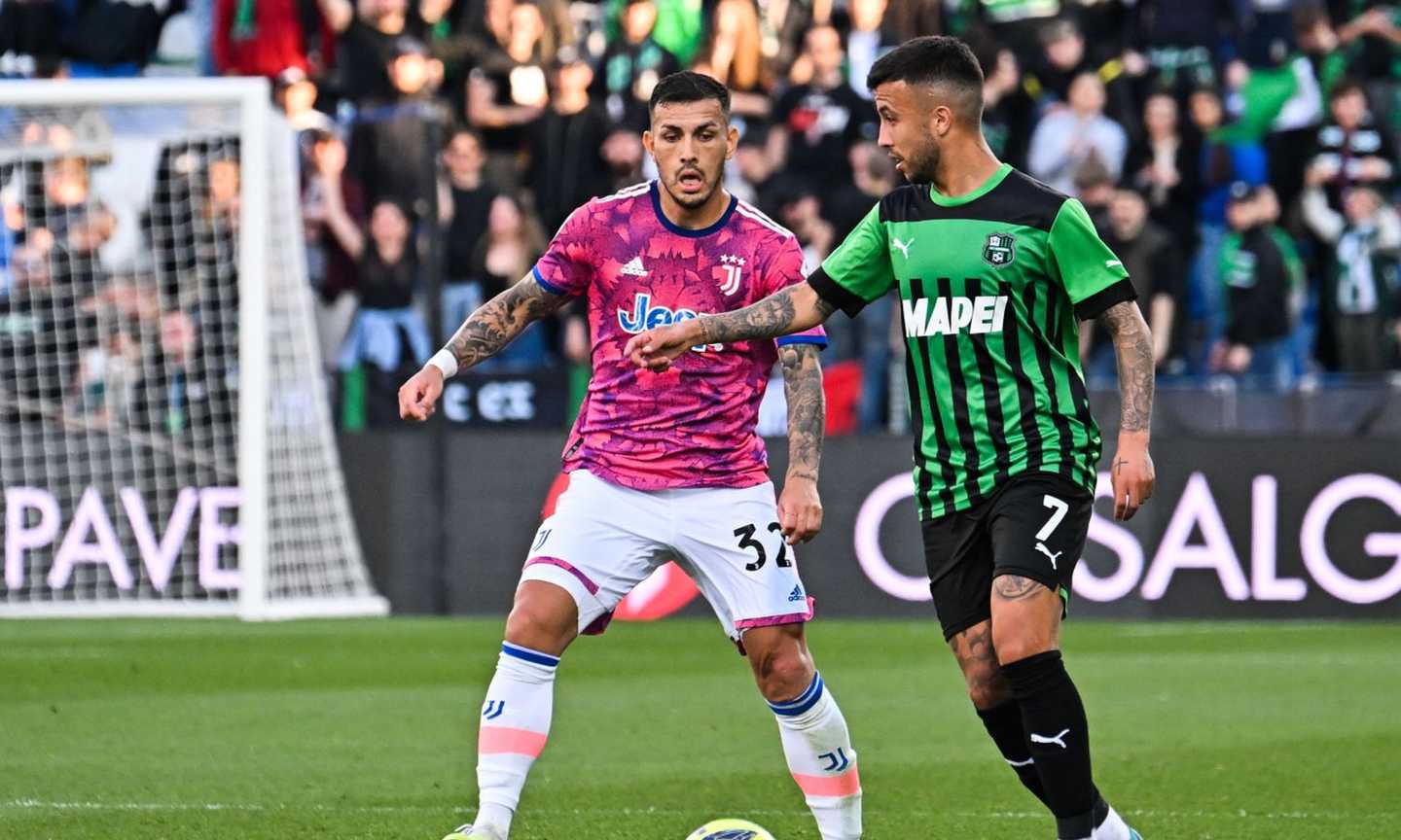 Sassuolo-Juve, la MOVIOLA: Paredes rischia il rigore, Rapuano ferma un 3 vs 1 neroverde al 95'