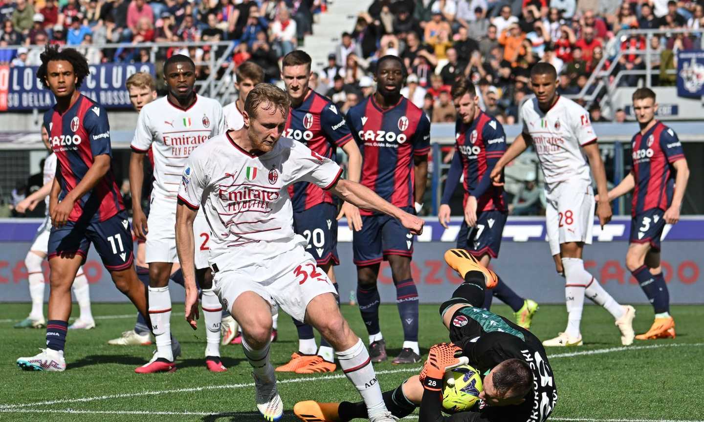 Il Milan fra le polemiche si ferma ancora: l'azzardo di Pioli non paga e a Bologna è solo 1-1