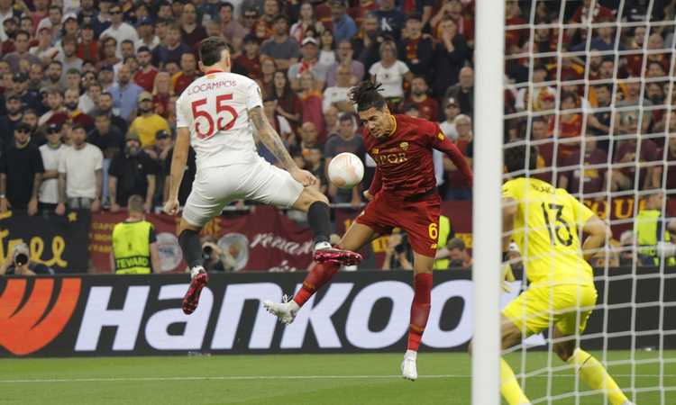 Roma, Smalling: 'È triste vedere le feste degli altri' Roma, Smalling: 'È triste vedere le feste degli altri'
