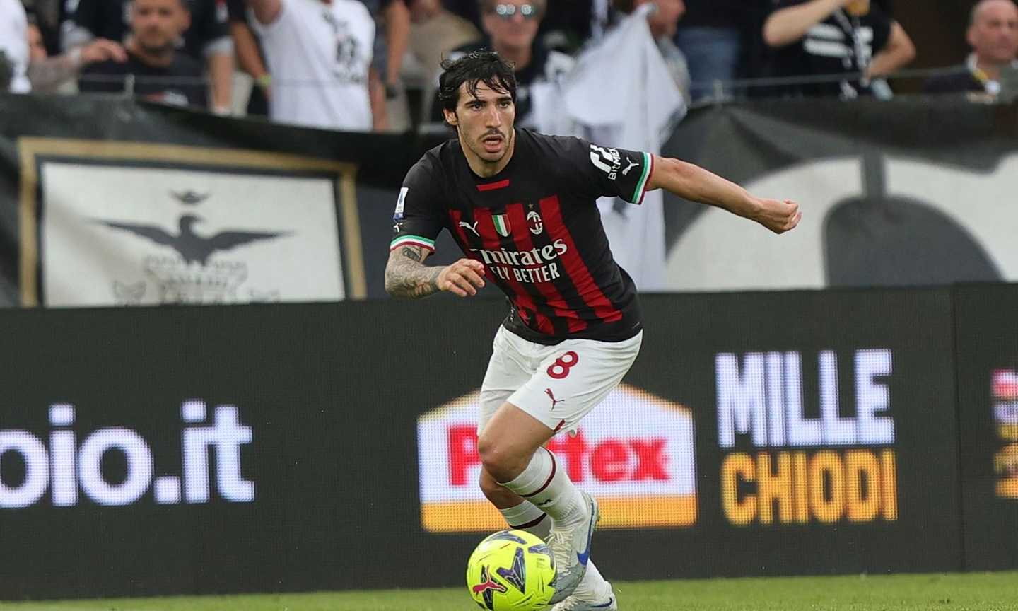 Milan, Tonali: 'Cambiamo la stagione. Inzaghi sull'arbitro francese? Bisogna trovarne uno senza nazionalità'