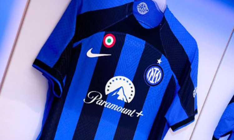 Inter, officiell: Paramount Sponsor + Torino City tröja.  Avtalsnummer |  första sidan