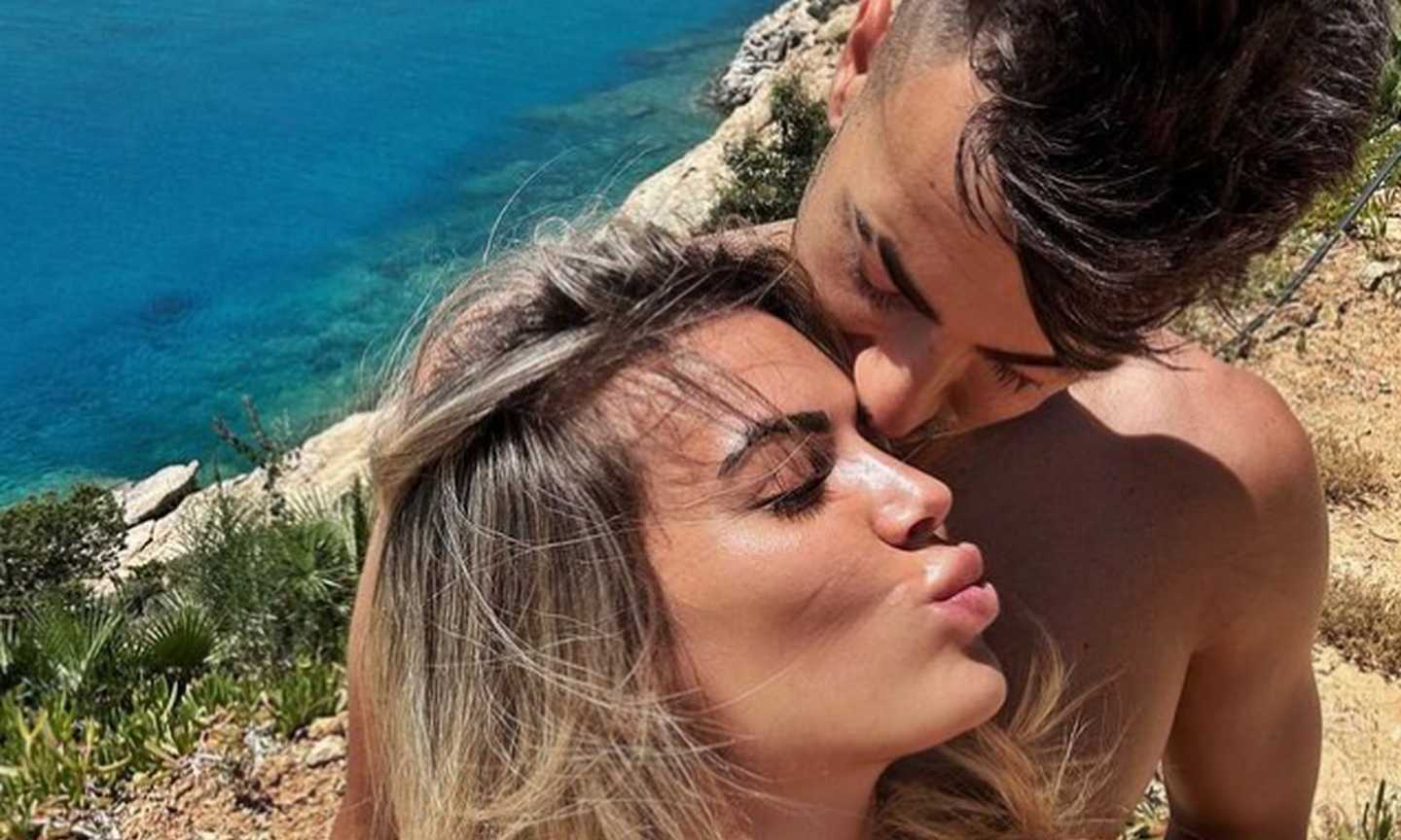 Ludovica Pagani con El Shaarawy in Grecia dopo le 'notti a Barcellona' con Giulia Penna: che FOTO!