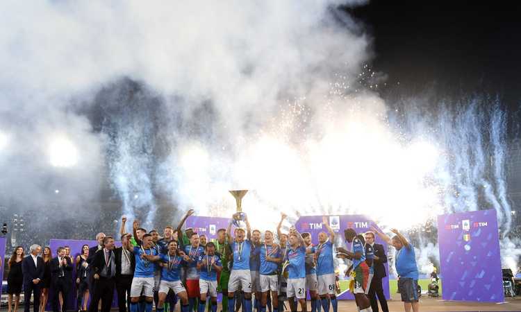 Napoli, la festa scudetto: coreografie, lacrime e saluti e celebrazione, è tempo dello spettacolo FOTO E VIDEO