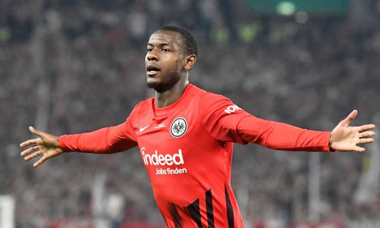 N'Dicka, la Roma è sicura e fissa le visite mediche. La posizione del Milan