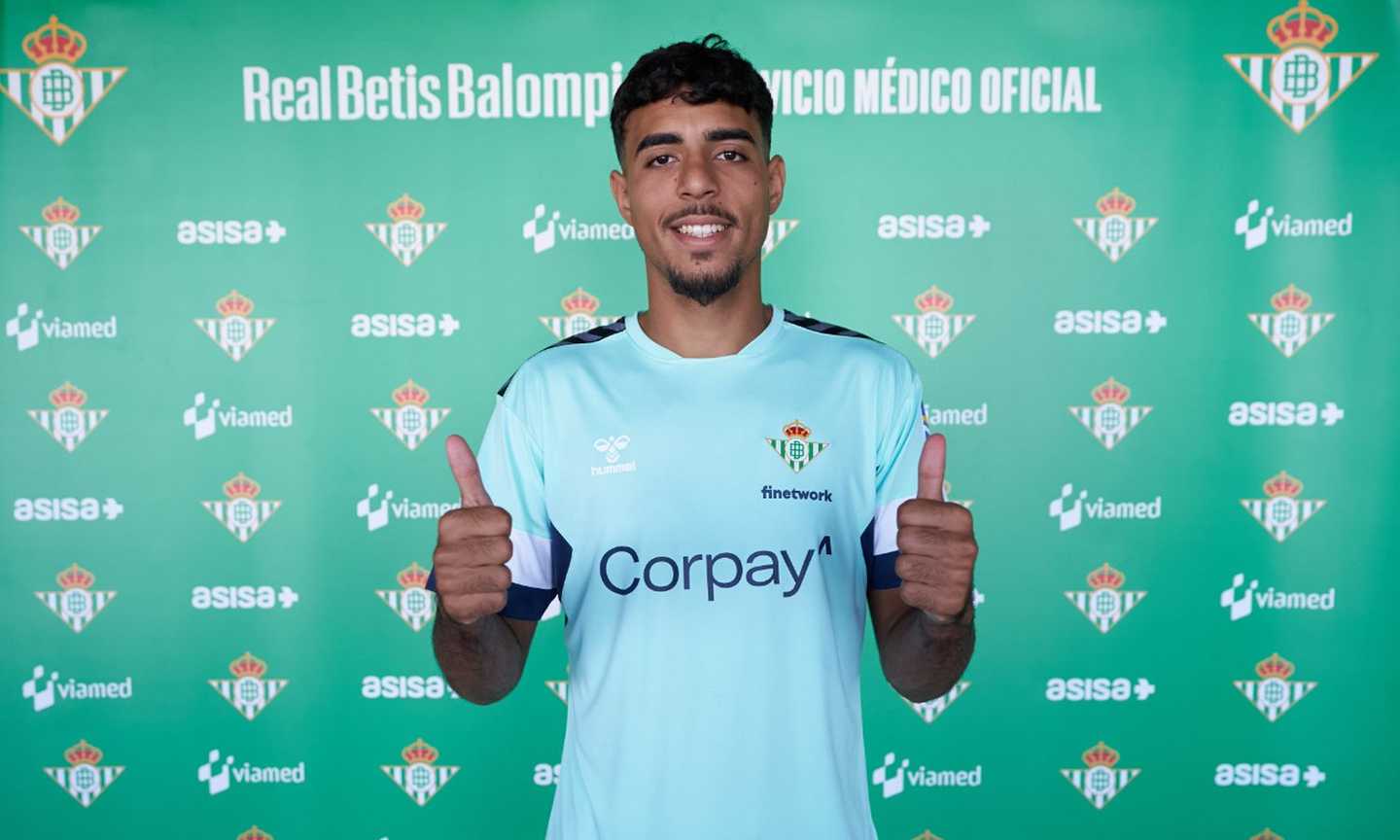 Betis, UFFICIALE: altro colpo, è fatta per un 2003 del Barcellona