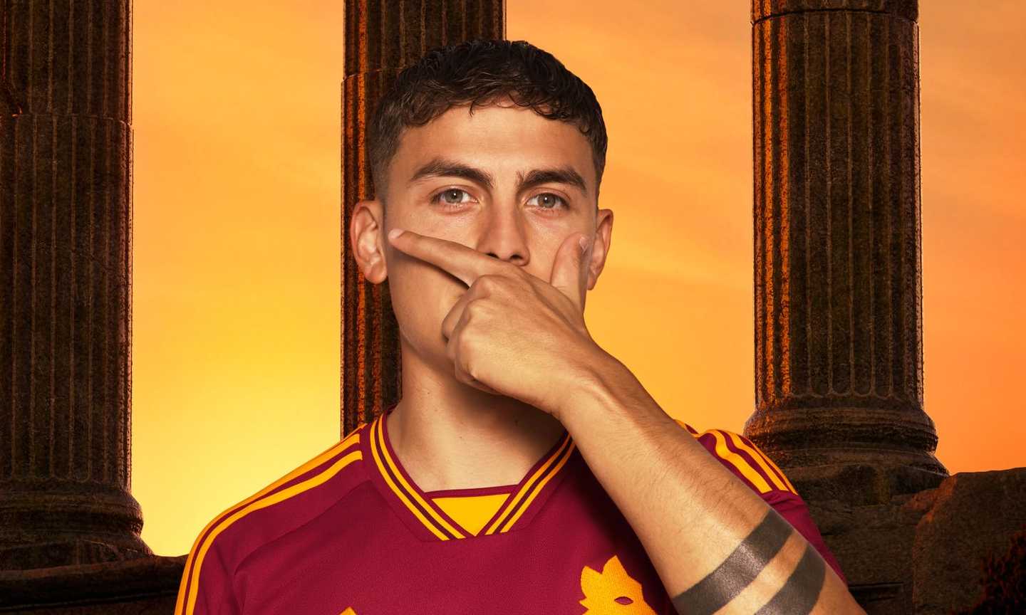 Roma: Dybala tiene la numero 21, ma non sono sue le prime nuove maglie vendute FOTO