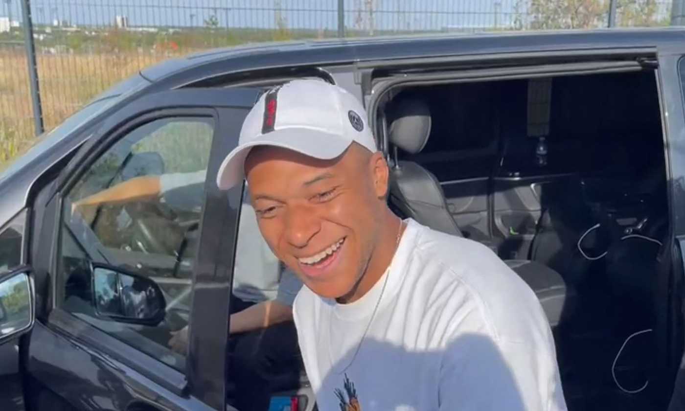 Al Hilal Choc Offerti 300 Milioni Al Psg Per Mbappé 700 Al Giocatore Lequipe Cè Anche L 0536