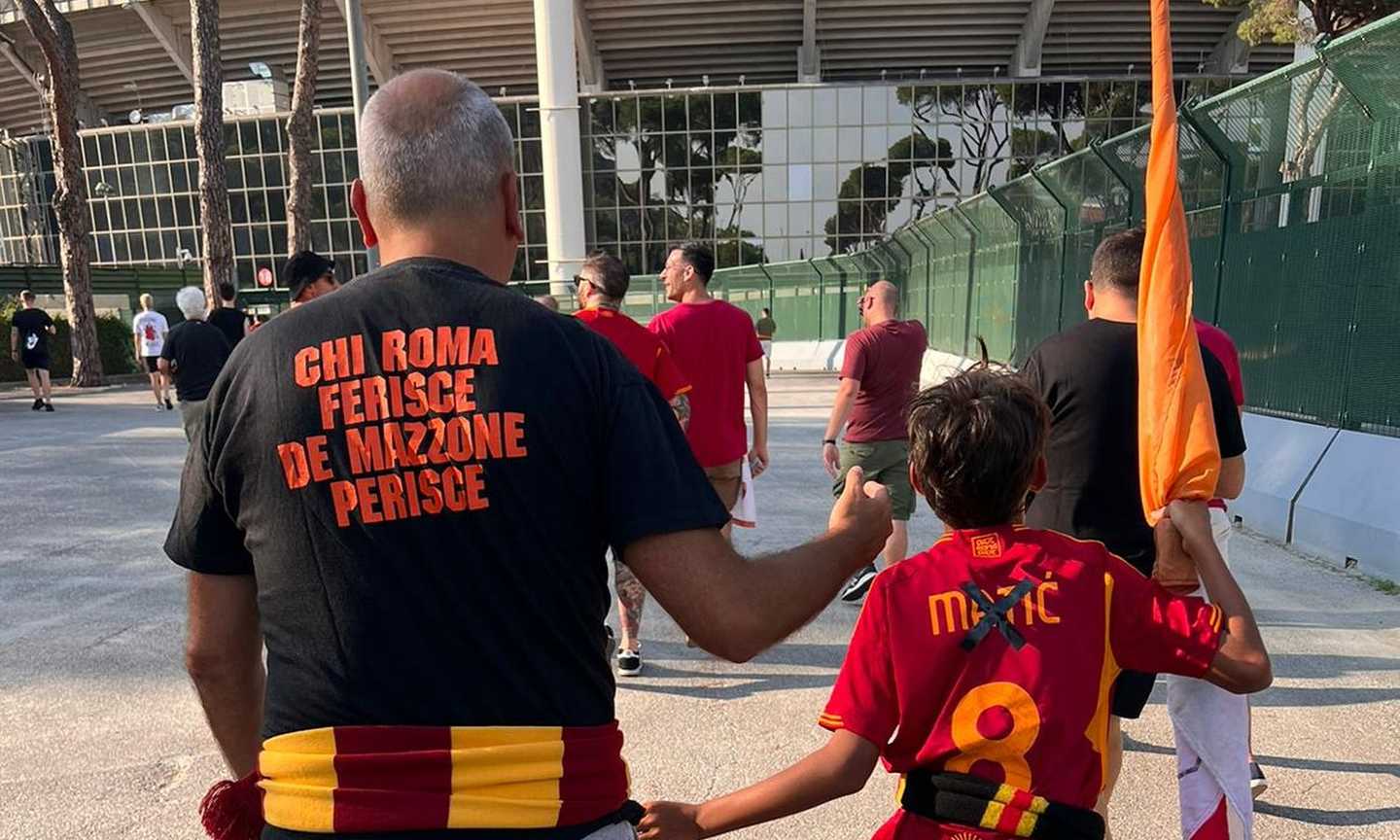 Roma, un bambino cancella il "signor" Matic dalla maglia