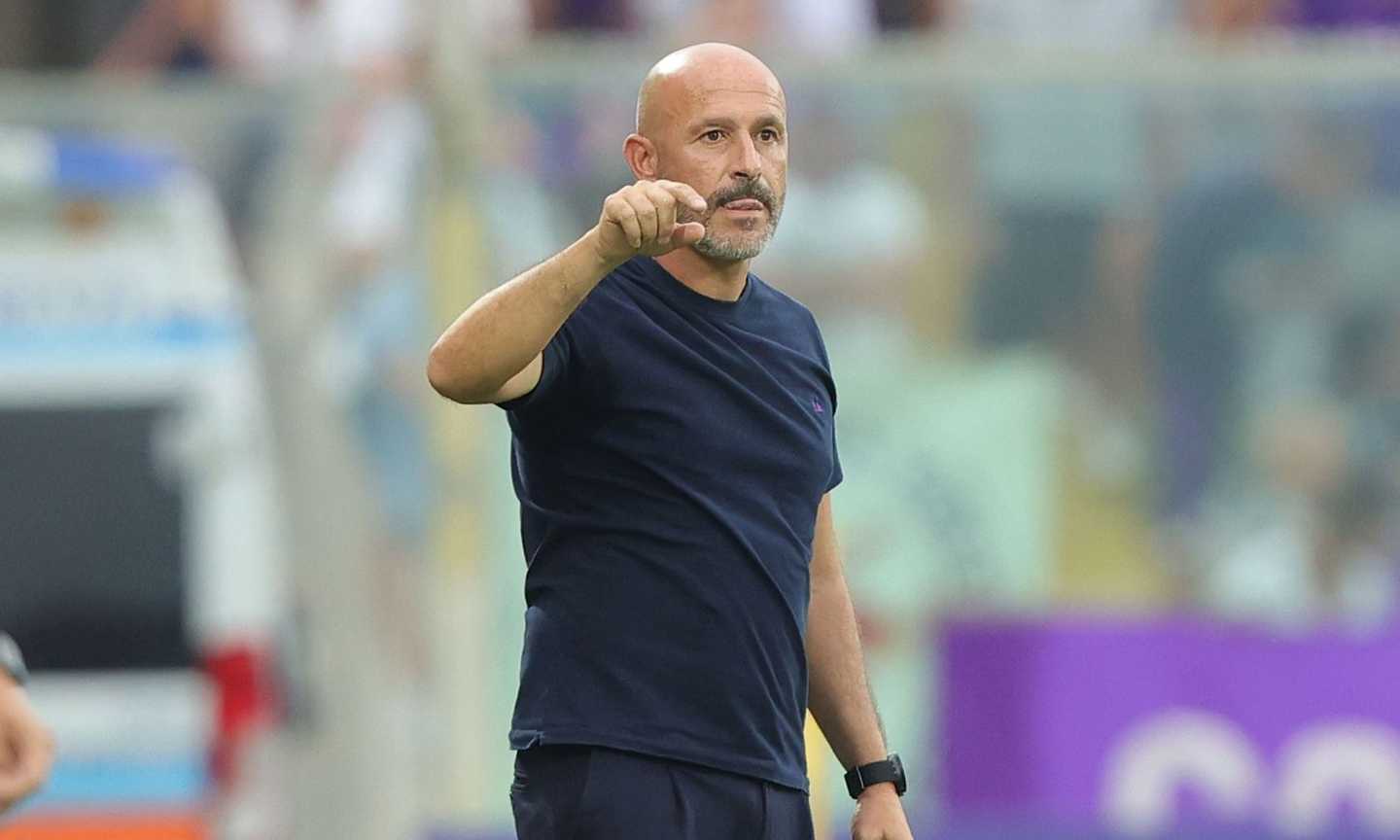 Fiorentina, i convocati di Italiano: out Amrabat e Jovic. Assenti anche Ikoné e Barak