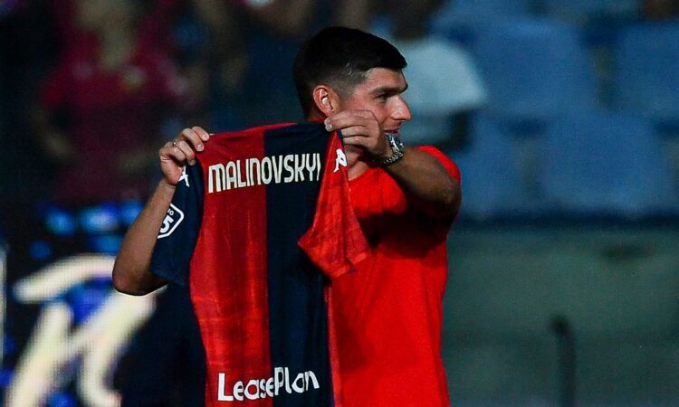 Ds Genoa: 'Malinovskyi arrivato tardi dal mercato ma...'