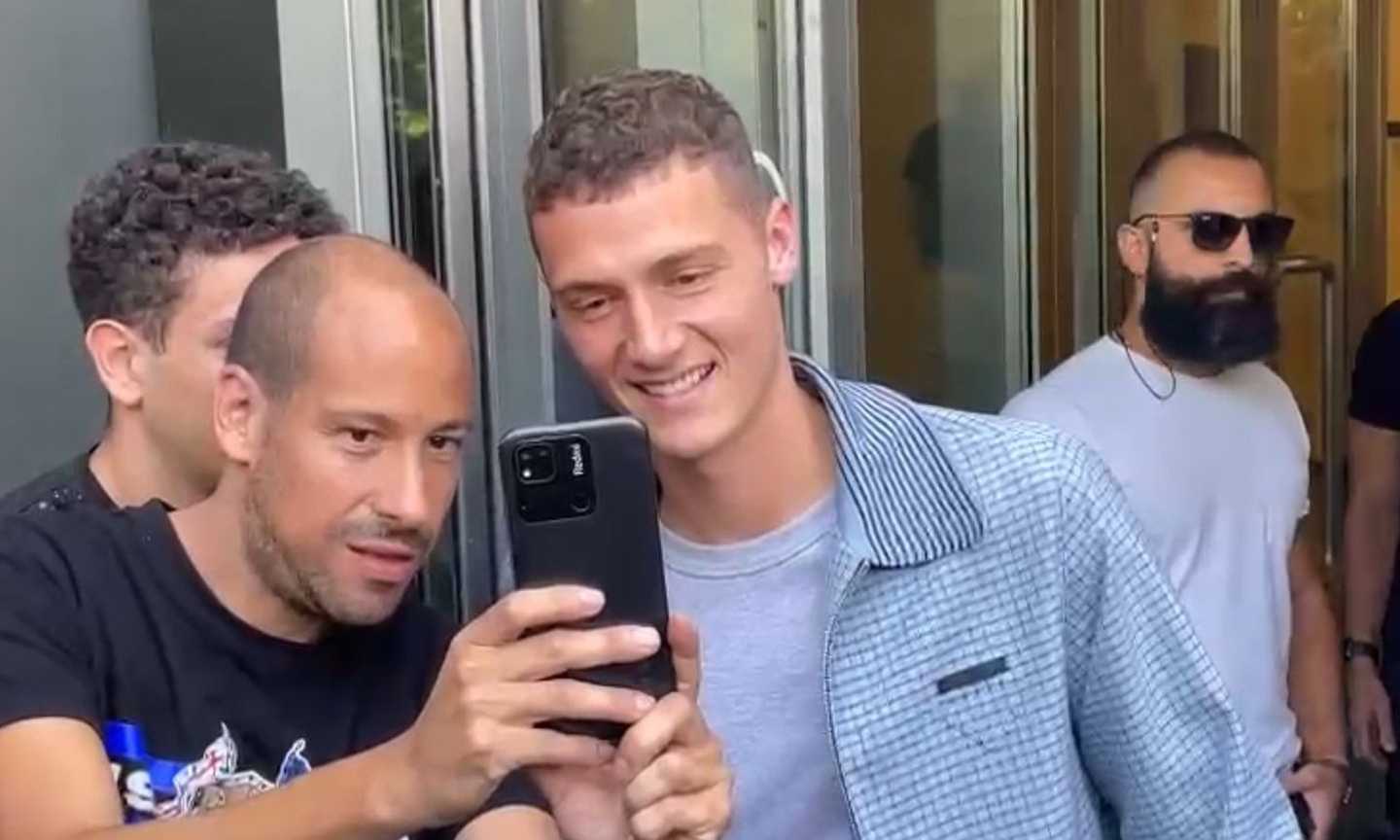 Inter, ecco il numero di Pavard VIDEO