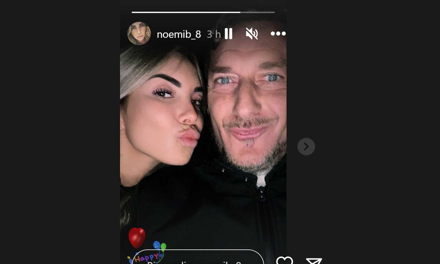 Noemi Bocchi e gli auguri speciali a Totti: una canzone e CHE FOTO! 