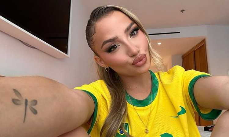 Sofia Moreno, la tiktoker spagnola e il calciatore brasiliano... CHE FOTO! 