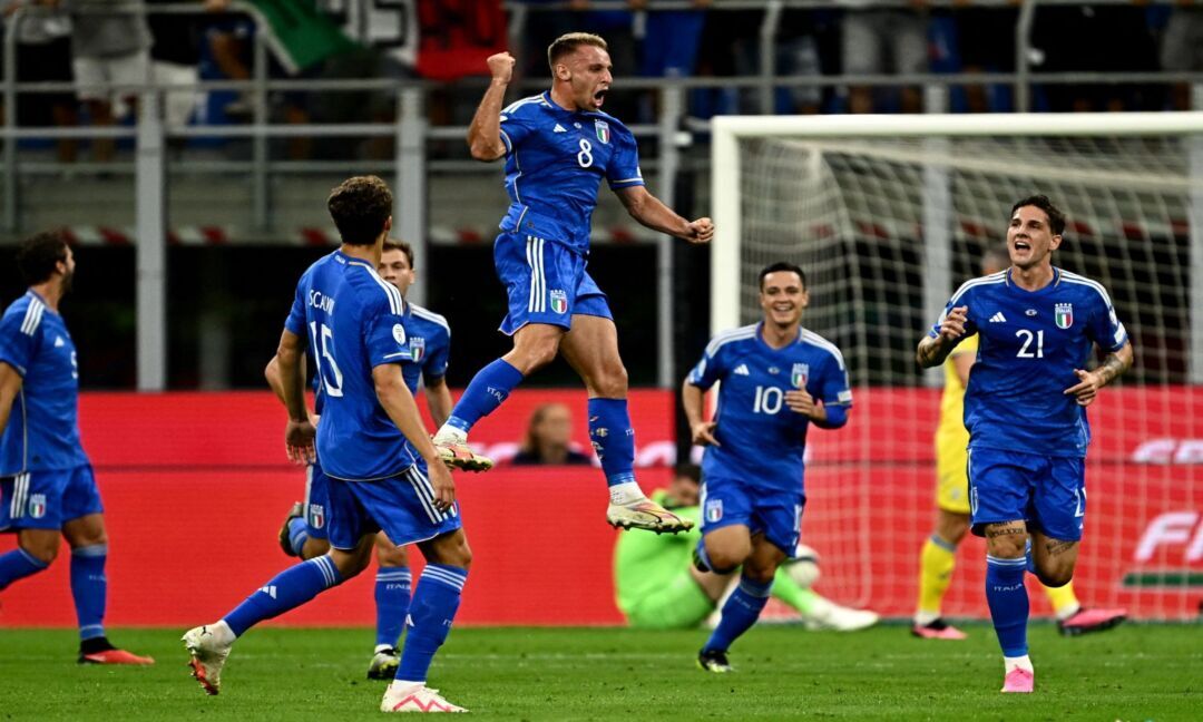 Mezz'ora di inferno e poi l'inverno, ma l'Italia vince 2-1