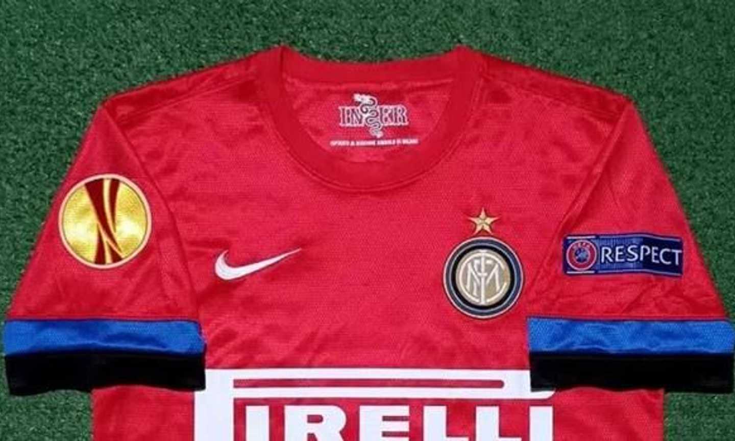 Derby di Milano, quando i tifosi dell'Inter boicottarono la maglia rossa