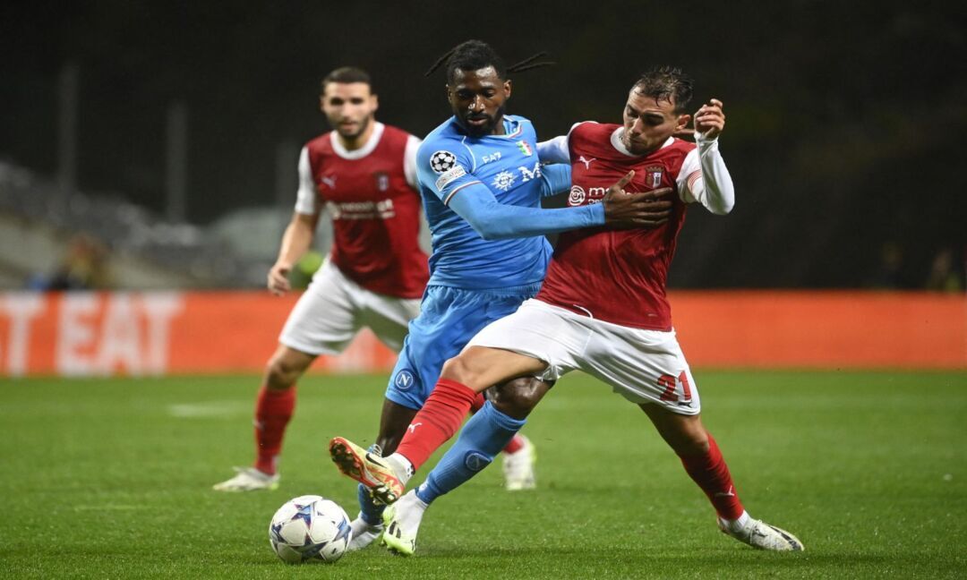 Napoli: una vittoria che fa vergognare i tifosi