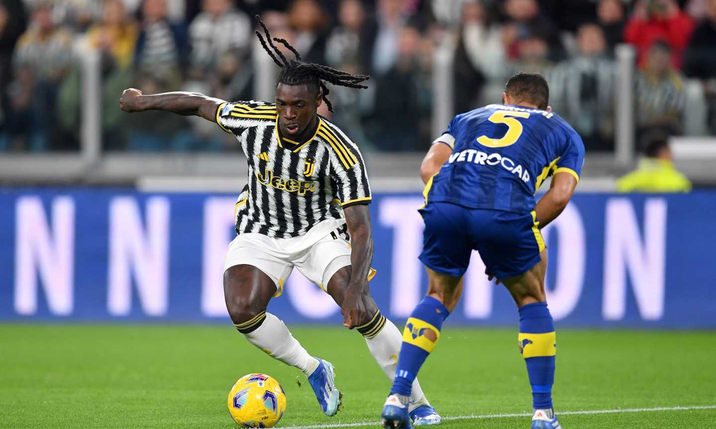 Juve, gli audio tra arbitro e Var sui gol annullati a Kean: 'Fuorigioco e manata'