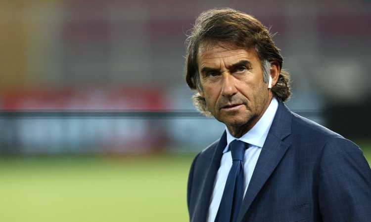 Sassuolo, Carnevali: 'Nessuno dovrebbe parlare così dei giocatori avversari, Mourinho fuori luogo' Sassuolo, Carnevali: 'Nessuno dovrebbe parlare così dei giocatori avversari, Mourinho fuori luogo'