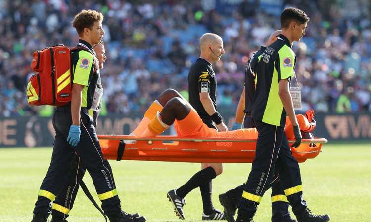 Follia a Montpellier: petardo esploso ai piedi del portiere del Clermont, partita sospesa