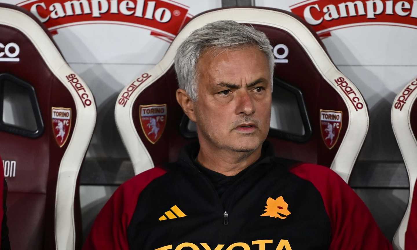 Roma, Mourinho: 'Ho parlato con Zalewski ed El Shaarawy, mi fido di loro'