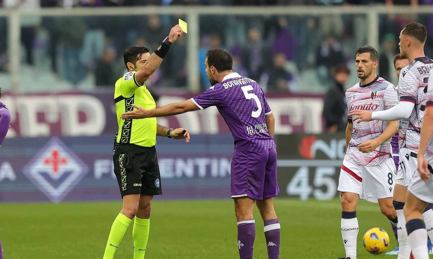 Fiorentina-Bologna, la MOVIOLA: gol annullato a Orsolini. Contatto sospetto Arthur-Saelemaekers