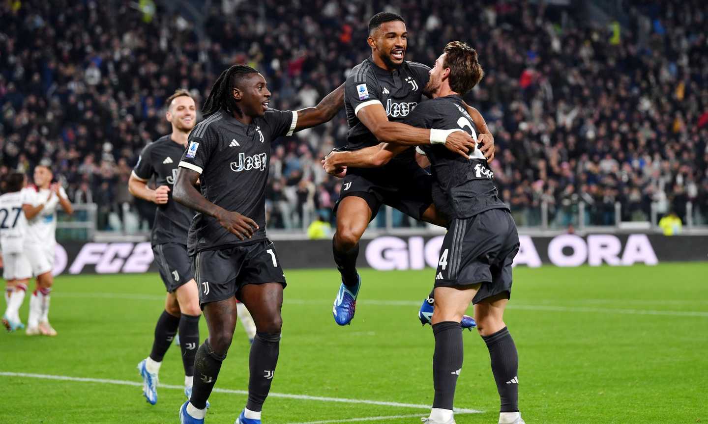 La Juve è pronta per l'Inter: 2-1 al Cagliari, Allegri in testa