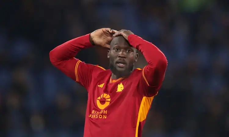 Lukaku squalificato, il rosso in Roma Fiorentina costa caro al belga