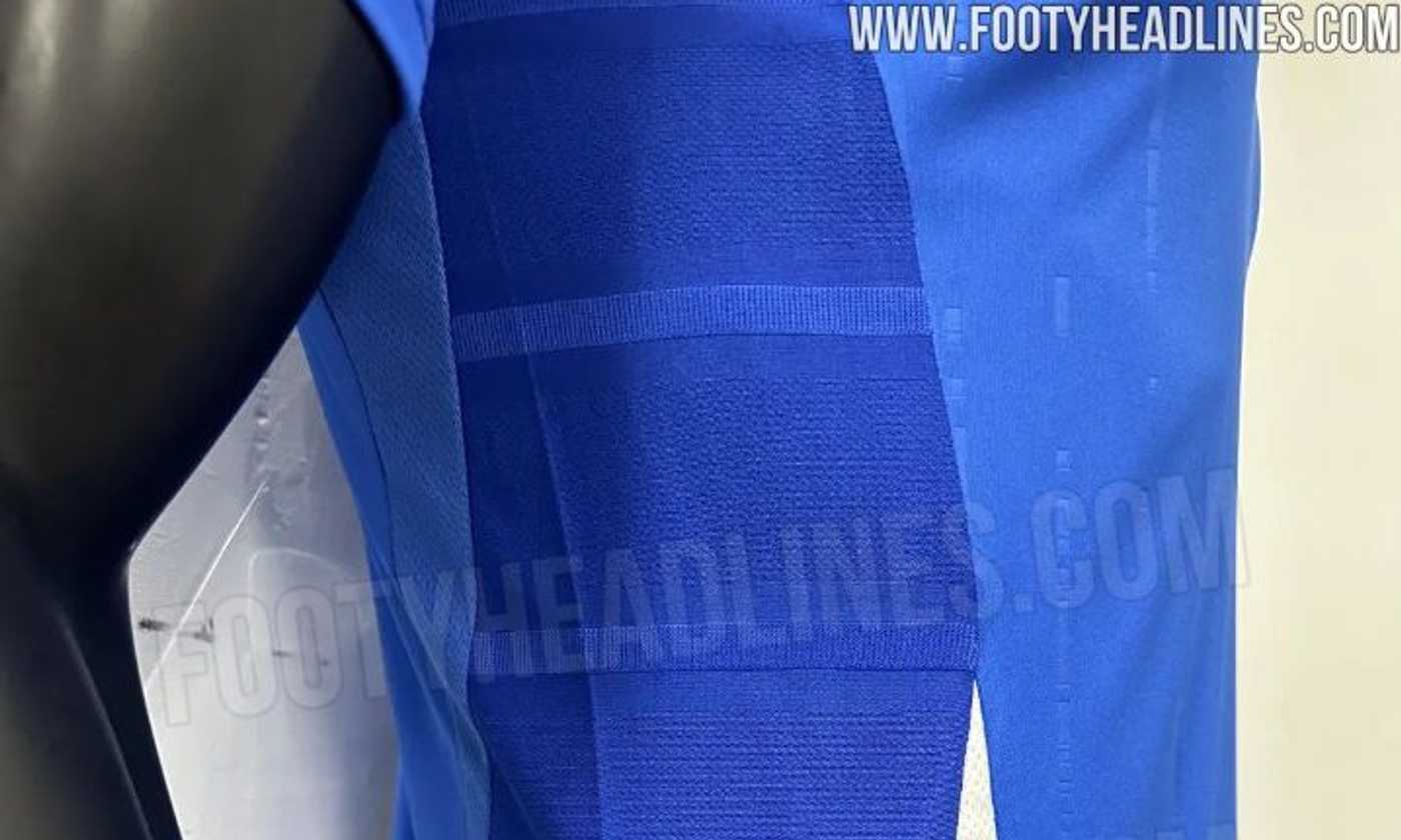 Italia, svelata la nuova maglia per il 2024 FOTO