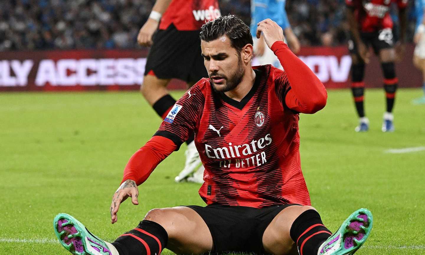 Milan, perché la ribattuta di Theo Hernandez sul rigore non è valida