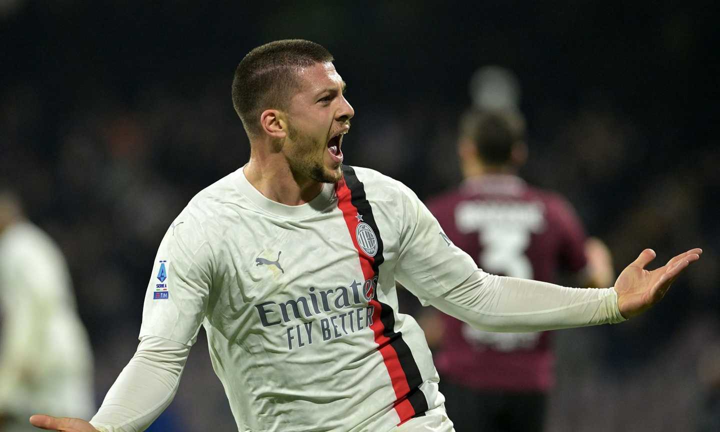 Jovic salva il Milan al 90°: 2-2 con la Salernitana ultima in classifica