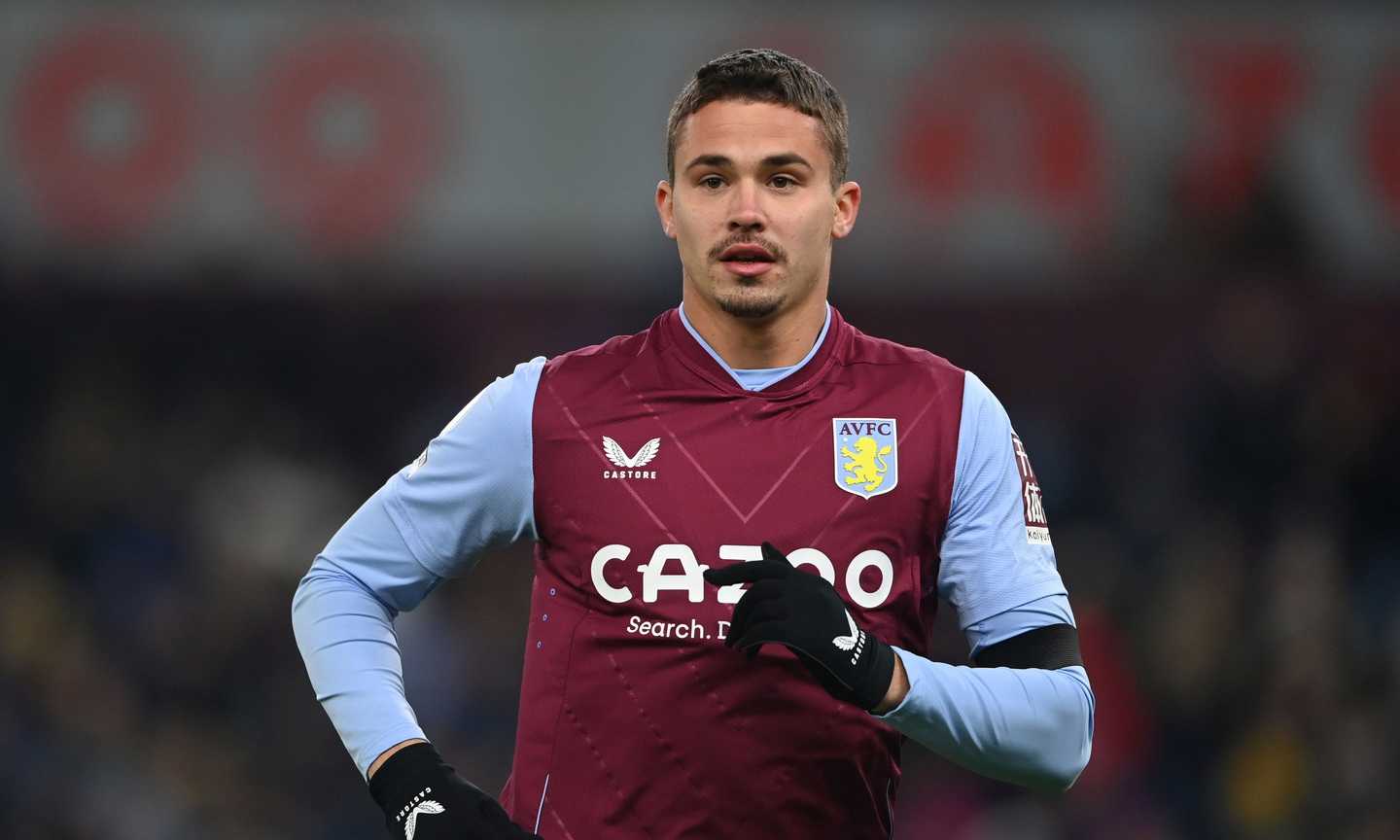 Napoli, altro squillo di De Laurentiis: in arrivo Dendoncker dall'Aston Villa, in chiusura Perez