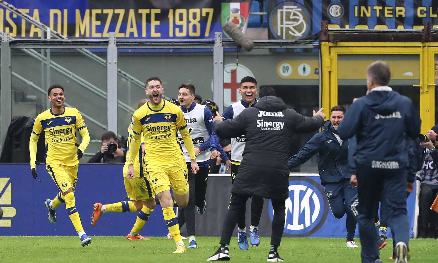 Inter-Verona, Henry si sfoga sui social: 'Augurata la morte alla mia famiglia'